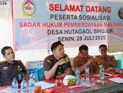 Sosialisasi Sadar Hukum, Kejari Toba : Warga Harus Proaktif Laporkan Pelanggaran