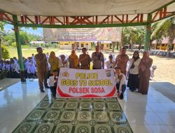 Perdana Menjabat Kapolsek Sosa, AKP Eko Ady Ranto Gelar Police Go To School di SMPN 2 Desa Ujungbatu III