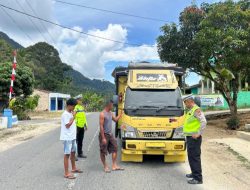 Sat Lantas Polres Pakpak Bharat Berikan Himbauan Tertib Berlalulintas kepada Masyarakat Pengguna Jalan