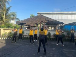 Kapolsek Seltim Pimpin Olah Raga Dan Sabtu Bersih, Untuk Menjaga Kebugaran Serta Selalu Siap Menjalankan Tugas