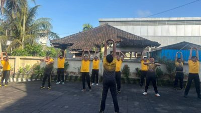 Kapolsek Seltim Pimpin Olah Raga Dan Sabtu Bersih, Untuk Menjaga Kebugaran Serta Selalu Siap Menjalankan Tugas