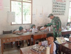 Kodim 0210/TU Kawal Distribusi 7.294 Porsi MBG Tahap Ke 70 di 30 Sekolah di Kecamatan Balige dan di Laguboti