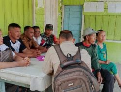 Lewat Komsos, Babinsa Ajak Warga Jaga Ketertiban Lingkungan Yang Kondusif