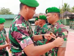 Letkol Kav Ronald Tampubolon Pimpin Upacara Kenaikan Pangkat Personel Kodim 0210/TU