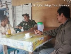 Babinsa Jalin Hubungan Baik dengan Warga Binaan di Kelurahan Pardede Onan Balige