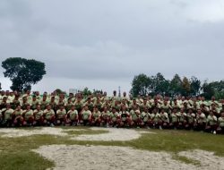 Dandim 0210/TU Bagikan Kaos Jersey Olahraga Kepada Prajurit, dan PNS Untuk Tingkatkan Moril