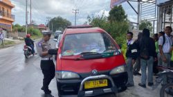 Respon Cepat, Satlantas Polres Humbahas Tertibkan Sopir Angkutan yang Abaikan Keselamatan Pelajar