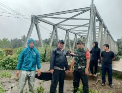 Dandim 0212/TS Kerahkan Personel Tangani dan Bantu Banjir, Longsor, dan Putusnya Jembatan di Madina