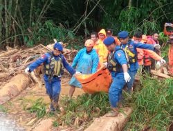 Polairud dan Tim SAR Gabungan Maksimalkan Evakuasi Korban Banjir di Sibolga–Tapteng