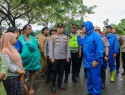 Wakapolda Sumut Tinjau Lokasi Banjir di Perumahan Puri Indah Marindal, Pastikan Penanganan Berjalan Cepat
