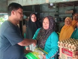 Anggota DPRD Taput Serahkan Bantuan Pangan ke Daerah Terisolir Akibat Bencana di Taput