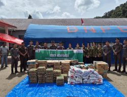 Kejari Toba dan IAD Salurkan Bantuan bagi Korban Bencana di Desa Dolok Nauli