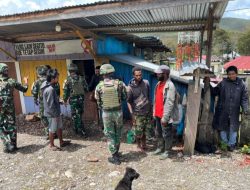 Senyum, Sapa, Salam Satgas Yonif 521/DY Kegiatan Komsos di Distrik Bolakme