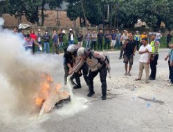 Polres Toba Didemo Massa AMPRP, Ini Tuntutannya