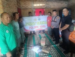 Polsek Sosa Salurkan Bantuan Kepada Keluarga Yang Membutuhkan di Jumat Berkah 