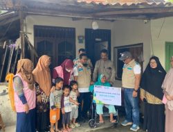 Semarak Milad Muhammadiyah Ke 113 PRM Medan Krio Bersama YBM PLN Beri Bantuan Kepada Difabel dan Khittan 64 Anak Kurang Mampu 