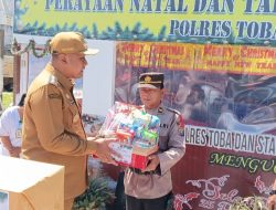 Bupati Toba Bersama Forkopimda Tinjau Pos Pam Nataru dan Berikan Bingkisan Kepada Petugas Jaga