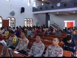 Keluarga Besar Polres Sibolga Laksanakan Natal Bersama Dengan Masyarakat dan Bagikan Paket Natal Polri Kepada Warga Terdampak Banjir Dan Longsor