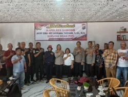 Puluhan Insan Pers Media Cetak-Online-TV Hadiri Silaturahmi Bersama Kapolres Samosir