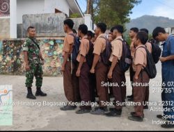 Babinsa Berikan Pembinaan Kepada Siswa SMKN 1 Balige