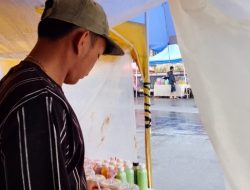 Tiga Hari Hujan di Sidikalang, Pedagang Takjil di Jalan Sisingamangaraja Keluhkan Sepinya Pembeli