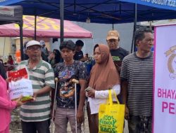 Di Tengah Duka Kebakaran Terang-Terang, Polres Bulukumba dan Bhayangkari Hadir Membantu