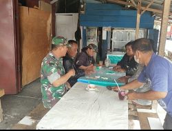 Babinsa Terus Tumbuhkan Kesadaran dan Peran Aktif Masyarakat dalam Menciptakan Lingkungan yang Aman, Tertib, dan Bersih, 