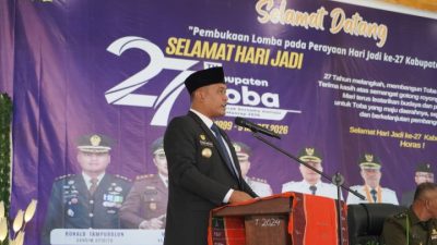 Buka Pertandingan pada HUT ke-27 Toba, Bupati ; Tunjukkan Kualitas, Jaga Persaudaraan