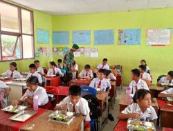Serda M Pane Laksanakan Pengawasan Penyaluran Program MBG di SDN 3 Laguboti 