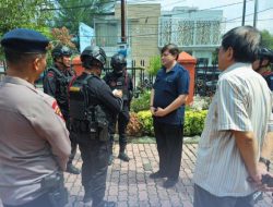 Brimob Sumut Lakukan Patroli Preventif di Kantor Konsulat Asing di Kota Medan