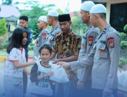 Aksi Humanis Brimob Sumut: Hangatkan Ramadhan dengan Berbagi Takjil untuk Sesama