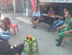 Babinsa Jalin Keakaraban dan Kebersamaan dengan Warga Desa Sibuea
