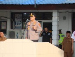 Kapolres Langkat Pimpin Upacara di SMAN 1 Stabat, Tekankan Disiplin, Anti Narkoba dan Bijak Bermedsos