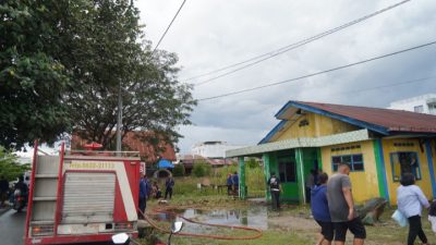 Rumah Ketua Jarnas’98 Toba Kebakaran, 3 Damkar Diturunkan