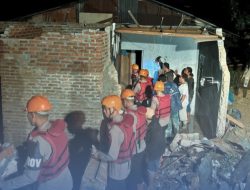 Dini Hari Mencekam, Brimob Sumut Terjang Longsor Sembahe Demi Selamatkan Nyawa