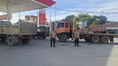 Antisipasi Kelangkaan dan Penimbunan BBM, Polisi Jaga Ketat SPBU di Toba