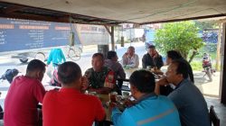 Babinsa Interaksi dengan Warga Binaan