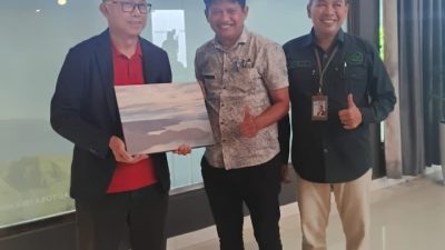 Launching Buku “Lake Toba: The Sumatran Alps” (Koleksi Fotografi 2024–2025) Karya Ray Ng