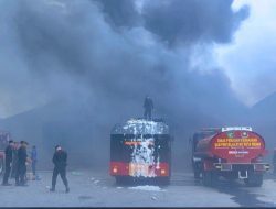 Respons Cepat Tanpa Tunda, Brimob Polda Sumut Berhasil Kendalikan Kebakaran di Medan Timur