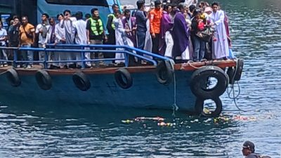 Doa dan Tabur Bunga Tandai Penghentian Pencarian Korban Tenggelam di Situmurun 