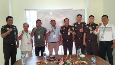 PWI Bonapasogit Audensi Ke Kejari Toba 