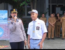 Kapolres Samosir Ajak Siswa Cegah Kenakalan Remaja dan Taat Berlalulintas 
