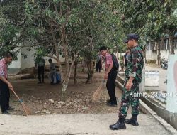 Babinsa Ajak Siswa SMKN 1 Balige Peduli Kebersihan di Lingkungan Sekolah 