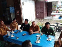 Keakraban Babinsa Bersama Perangkat Kelurahan Laguboti 