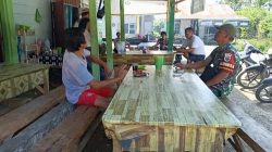 Kedekatan Babinsa Bersama Warga Desa Pintubosi