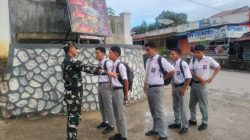 Babinsa Koramil 17/Balige Berikan Pembinaan dan Pengawasan kepada Siswa SMKN 1 Balige
