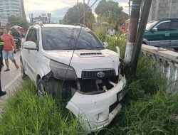 Pria Lansia Meninggal Dunia Ditabrak Mobil Terios Saat Menyebrang Jalan di Balige 