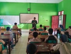 Babinsa Koramil 17/Balige Berikan Himbauan Kepada Siswa SMKN 1 Balige Untuk Jauhi Narkoba 