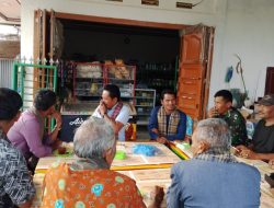 Serda B Hutasoit Ajak Warga Desa Sibarani Jaga Keamanan dan Kebersihan Lingkungan 