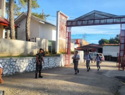 Babinsa Koramil 17/Balige Berikan Pembinaan dan Motivasi kepada Siswa SMKN 1 Balige